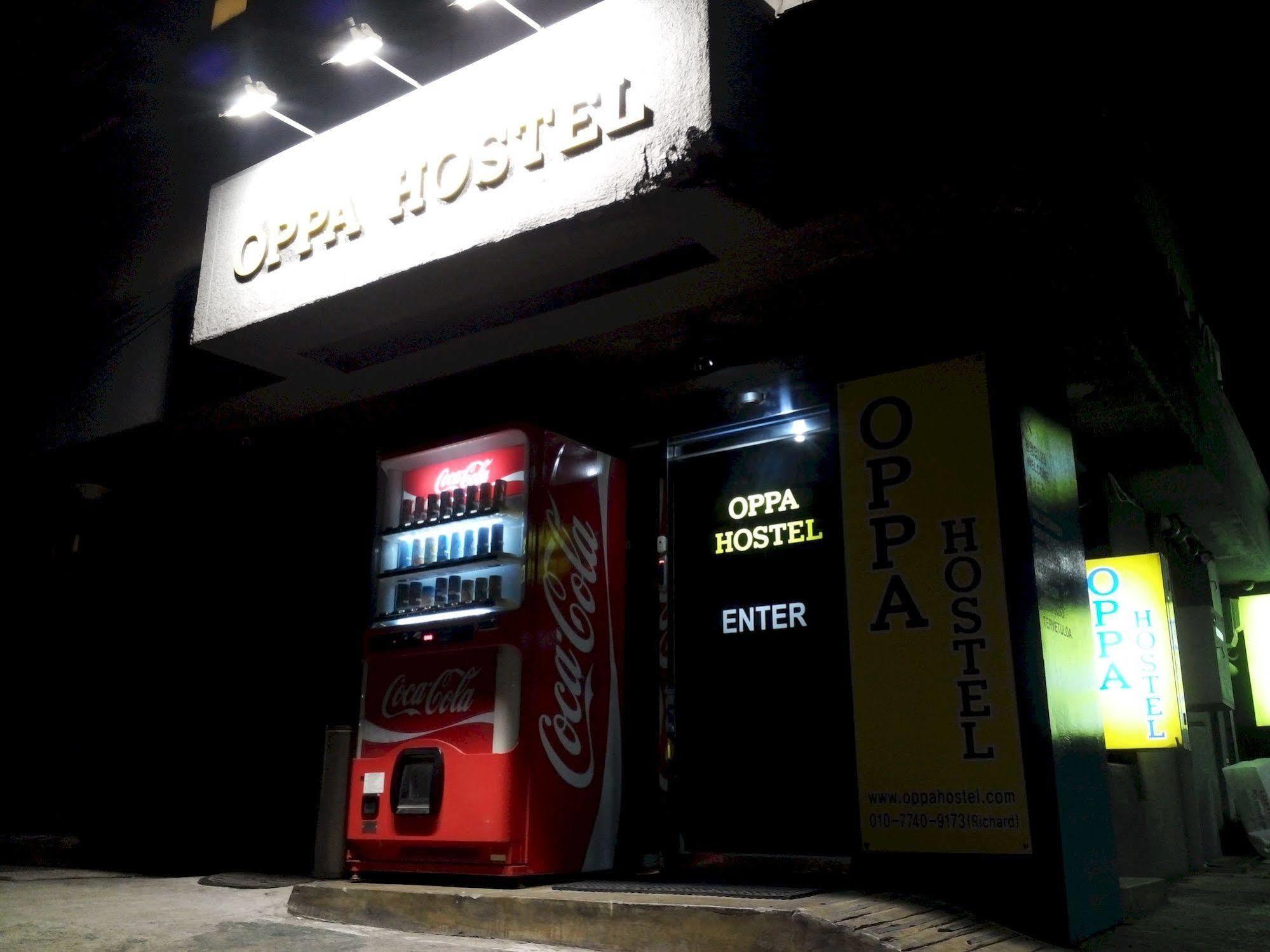 Oppa Hostel Seoel Buitenkant foto