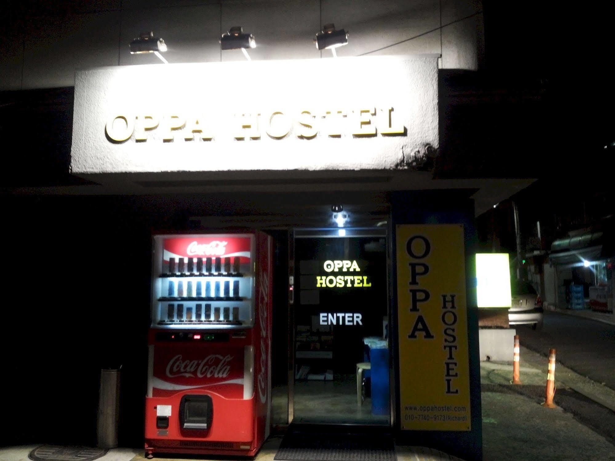 Oppa Hostel Seoel Buitenkant foto