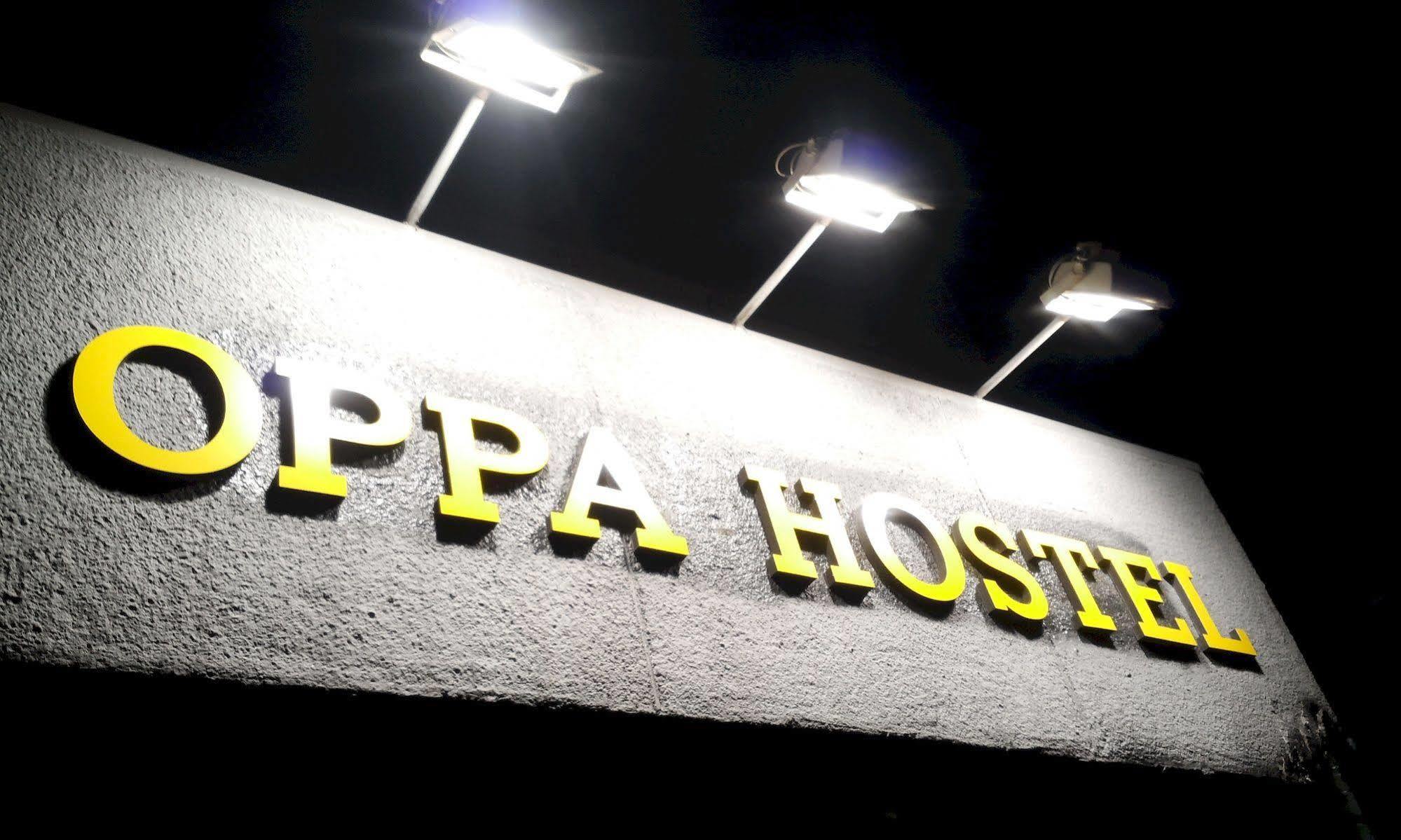 Oppa Hostel Seoel Buitenkant foto