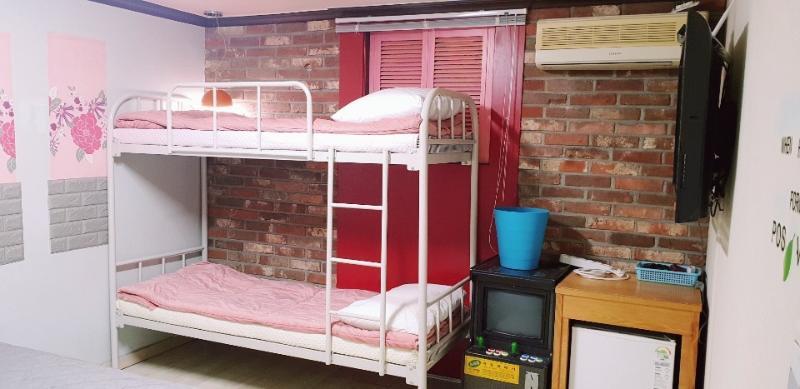 Oppa Hostel Seoel Buitenkant foto